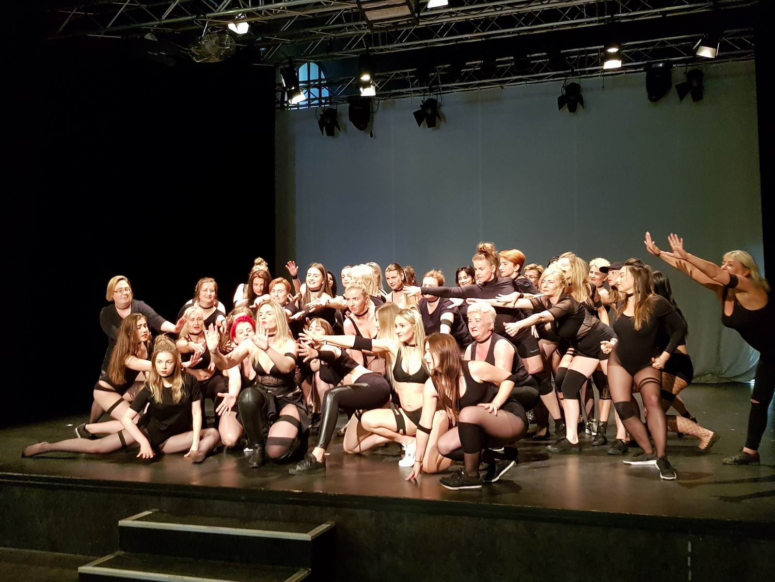 Zobaczcie fotorelację – Warsztaty tańca z Jujką – czyli projekt Lady Dynamite