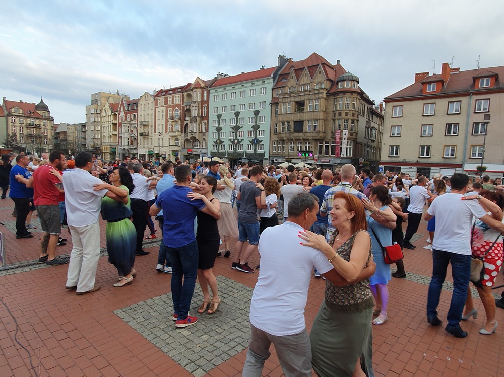 Bytomski Walc na sto par i potańcówka na rynku – zmiana terminu