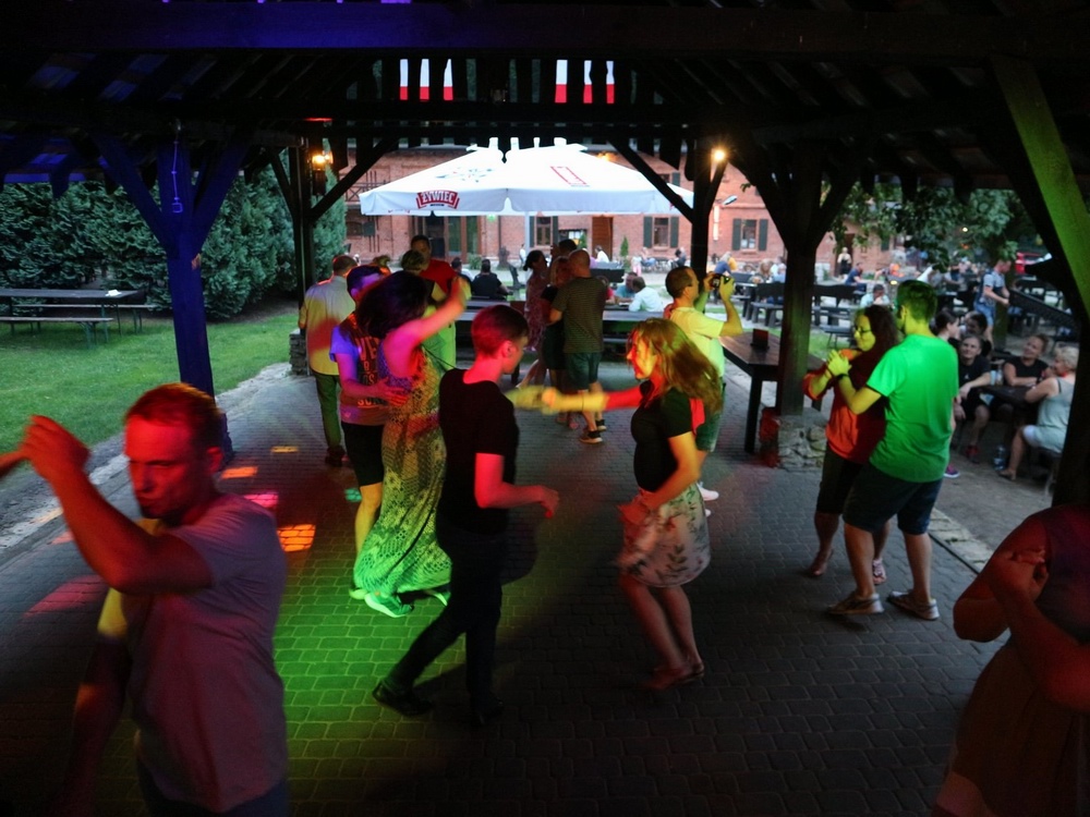 Latino Party | Taniec & Grill | Salsa, Bachata, Kizomba, Cha cha, Samba… | zapisy sms